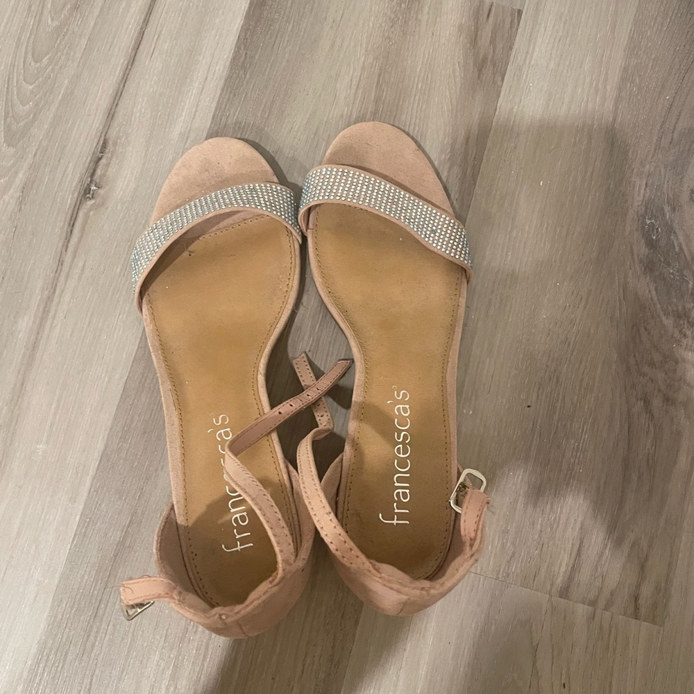 Nude Heels with Sequin Details - Picture 3 of 6